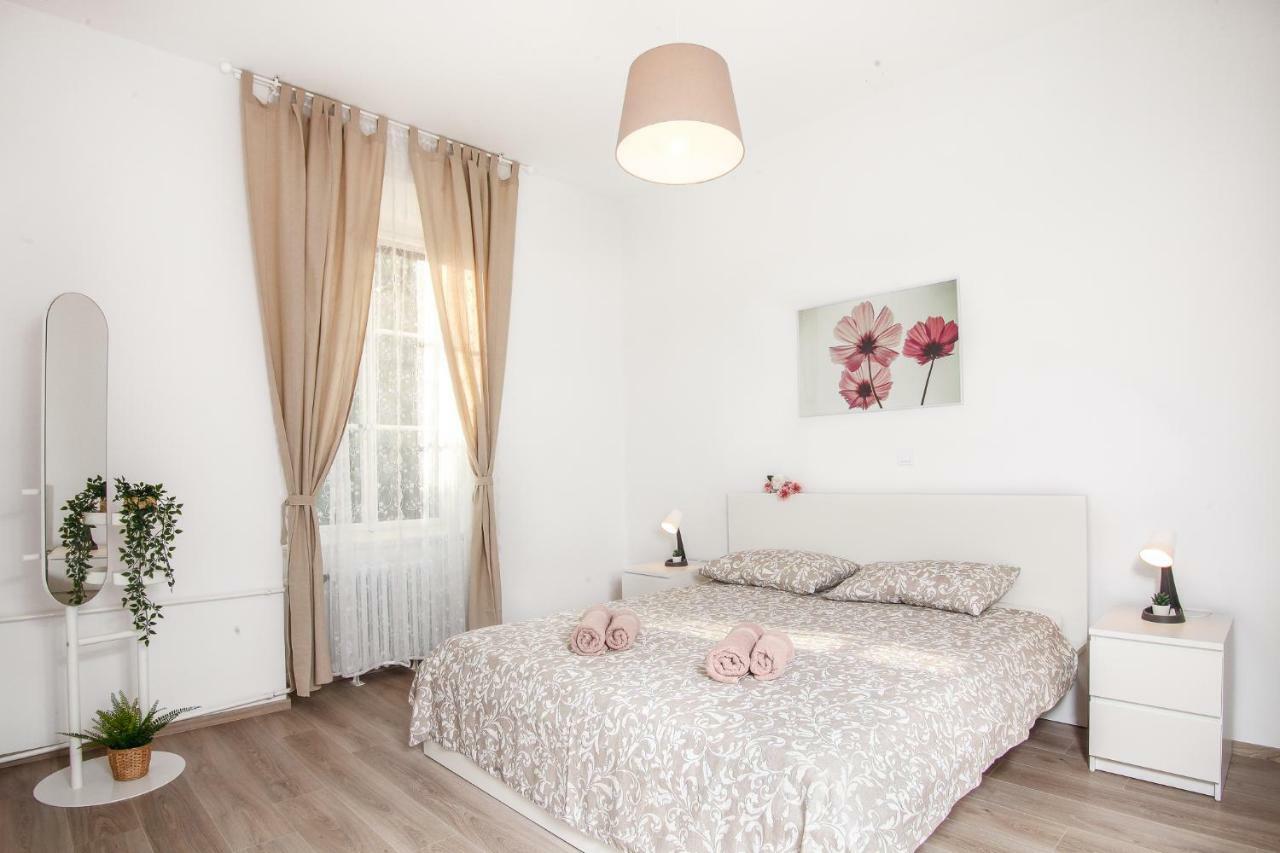 Apartment Kensi*** Pula Exteriér fotografie